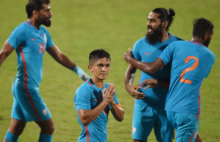 ޗެތުރީގެ އެދުމަށް އިޖާބަދީ ސަޕޯޓަރުން ދަނޑު ފުރާލައިފި