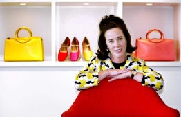 ކޭޓް އޭނާގެ ބައެއް އުފެއްދުންތަކާ އެކު - ފޮޓޯ: އޭޕީ