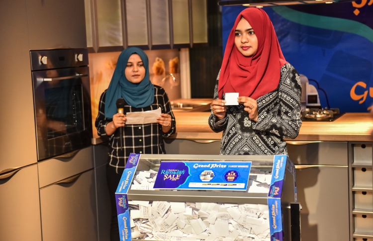 ރެއިންބޯގެ ރޯދަ ސޭލްގެ ނަސީބުވެރިން ހޮވައިފި