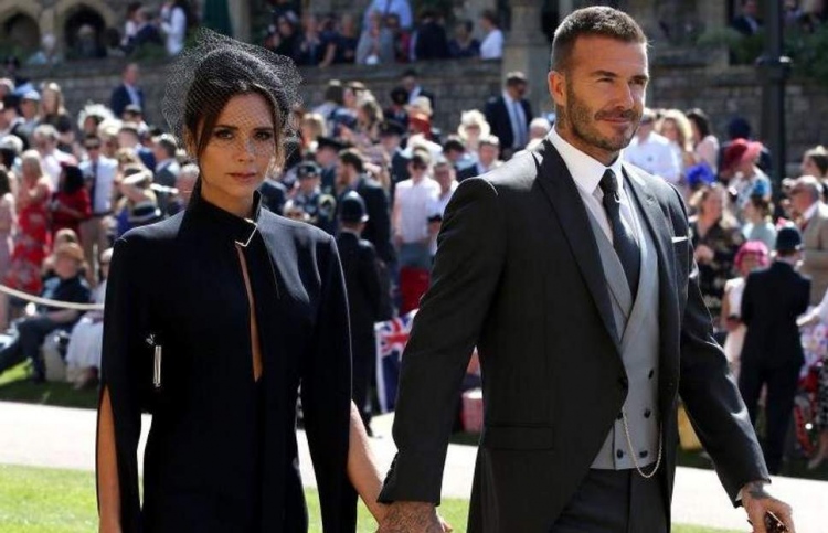 ޝާހީ ކައިވެނީގައި ބެކަމް ލީ ހެދުން ނީލަމަށް