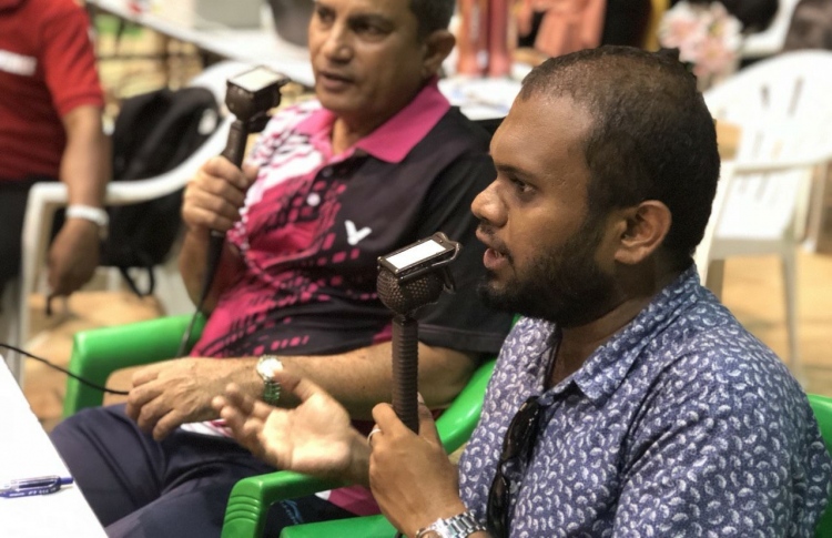 ސާއިދު، ކިޑްނީއަކަށް އެދި އާދޭސްކުރާތާ އަށް މަސް