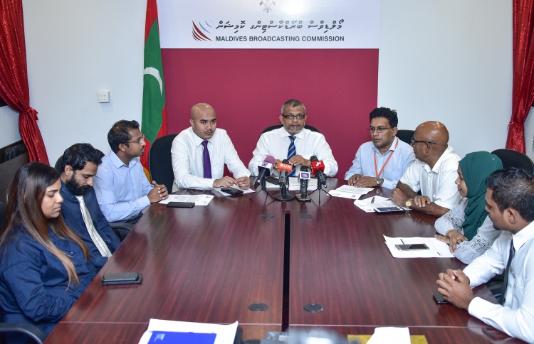 ރީބްރޯޑްކާސްޓަރުންނަށް ވޯލްޑްކަޕް ދެއްކޭނޭ: ބްރޯޑްކޮމް