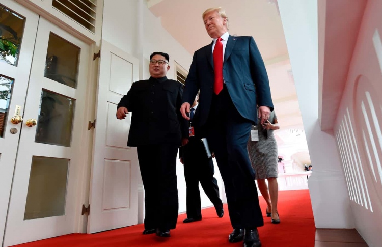 ޓްރަމްޕްގެ ފަރާތުން ކިމްއަށް 'ކުރު ފިލްމެއް'