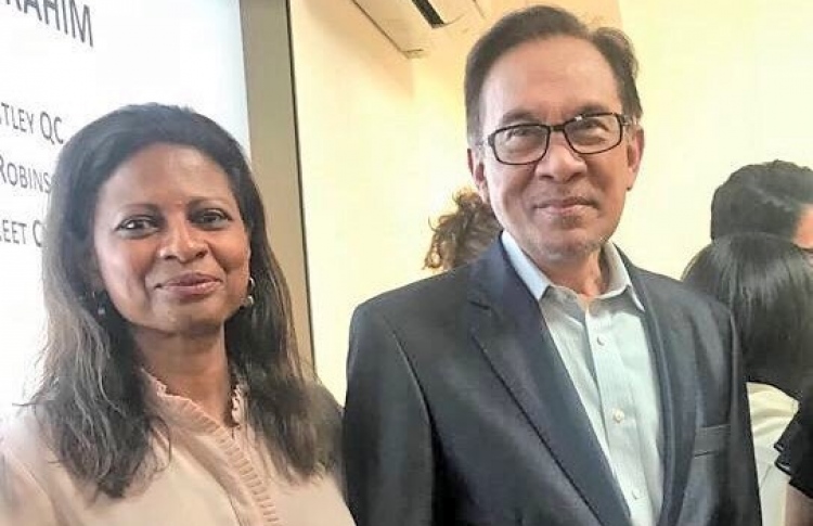 ލައިލާ، އަންވަރު އިބްރާހީމާ ބައްދަލު ކުރައްވައިފި