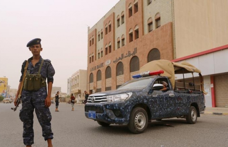 ހުދައިދާގެ އެއާޕޯޓް އަދިވެސް ހޫތީންގެ ބާރުގެ ދަށުގައި