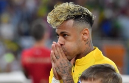 Brazil's forward Neymar reacts before the Russia 2018 World Cup Group E football match between Brazil and Switzerland at the Rostov Arena in Rostov-On-Don on June 17, 2018. / AFP PHOTO / Pascal GUYOT / 
