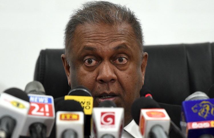 "ރާޖަޕަކްސާއަށް ބޮޑު ވަޒީރުކަން ދިނުން ގާނޫނާ ޚިލާފު"