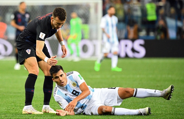 "އާޖެންޓީނާ ޓީމެއްގެ ގޮތުގައި ނުކުޅޭ"