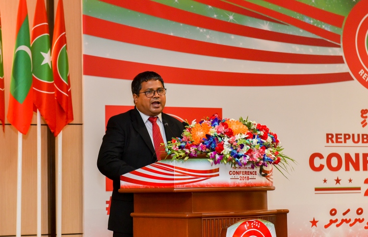 ޖޭޕީގެ ލީޑަރުގެ މަސްއޫލިއްޔަތުތައް ޑރ. ހުސެއިން އަށް