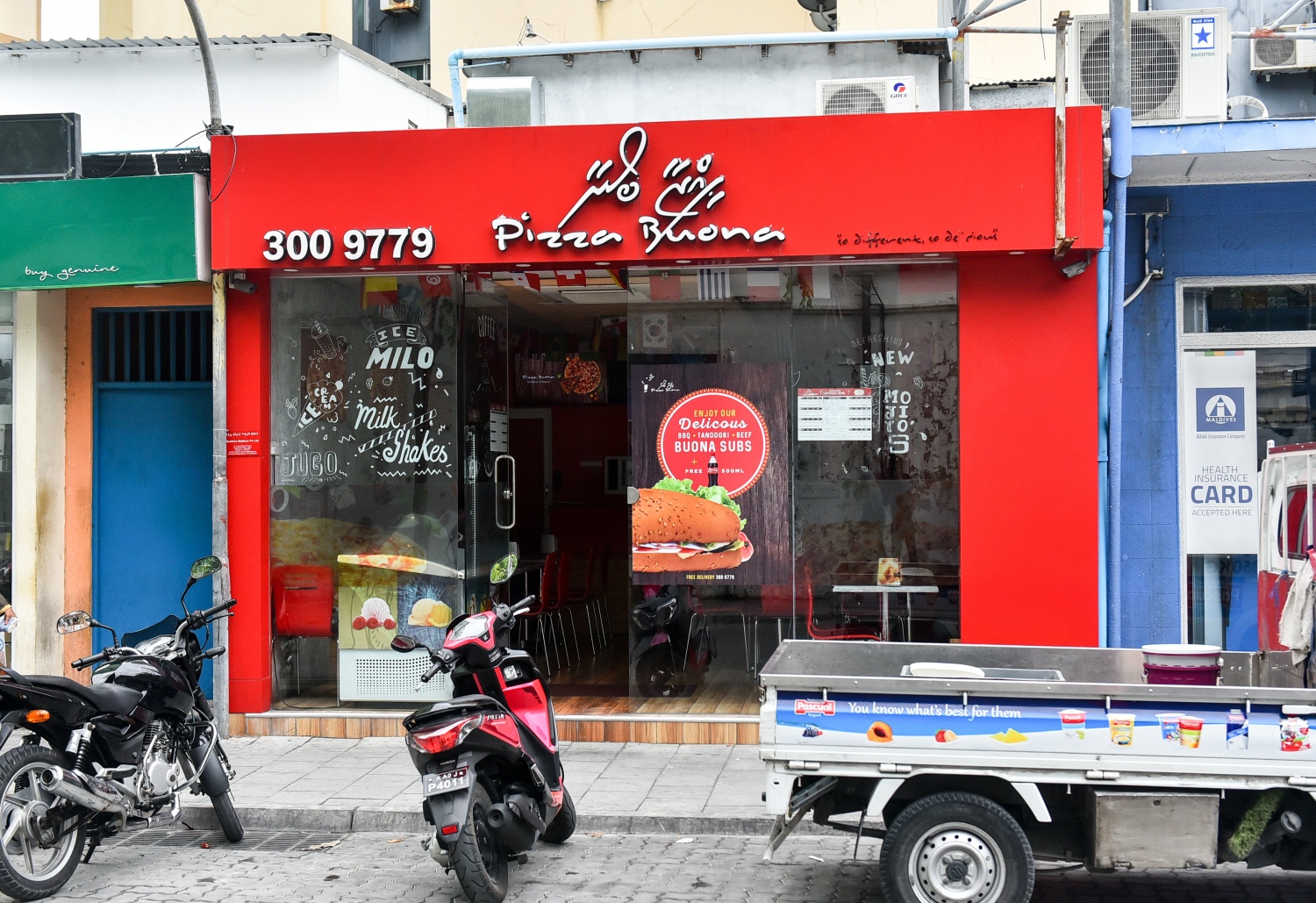 ޕިއްޒާ ބޯނާ: އެ ތަނުގެ ޚިދުމަތްތައް މިހާރު އޮންލައިން ކޮށް ލިބޭނެ.-- ފޮޓޯ: އަހުމަދު ނިޝާތު/މިހާރު