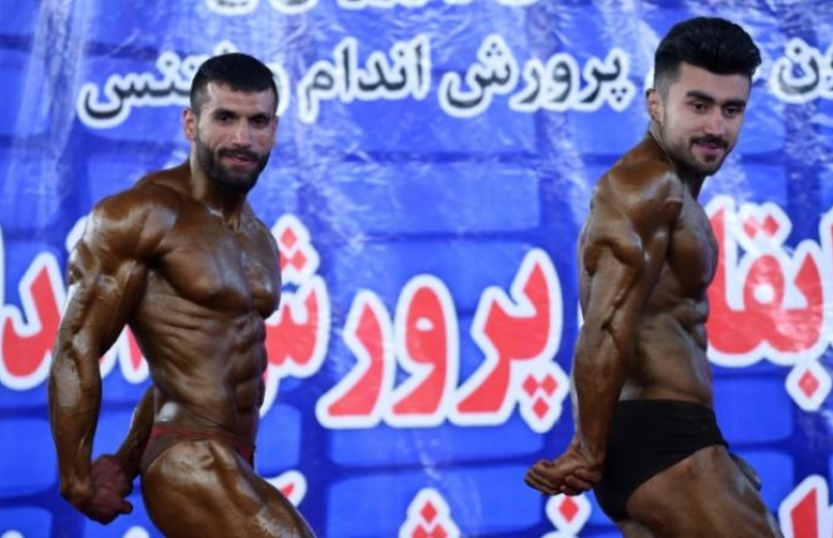 އަފްޣާނިސްތާނުގެ ޒުވާން ފިރިހެނުން ޖިމަށް