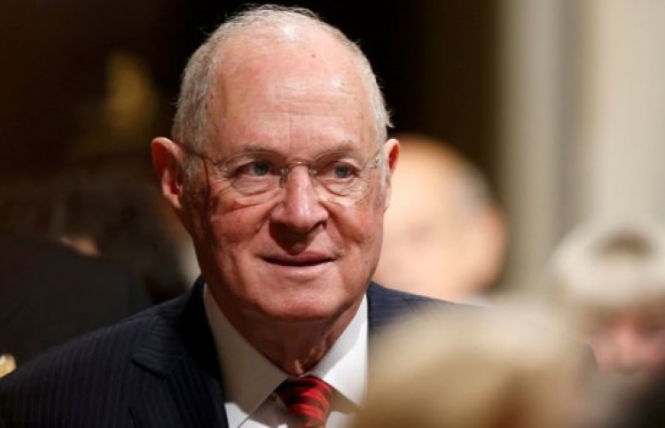 އެމެރިކާގެ ސުޕްރީމް ކޯޓަށް ފަނޑިޔާރަކު ހޯދަނީ