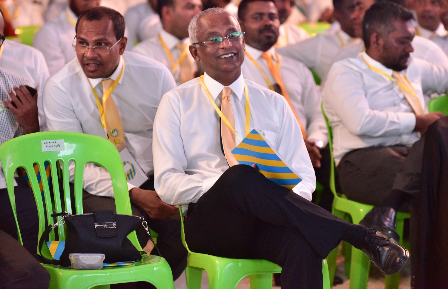 އުކުޅަހުގައި ބޭއްވި އެމްޑީޕީގެ ތިން ވަނަ ކޮންގްރެސްގައި ރައީސް އިބްރާހިމް މުހައްމަދު ސޯލިހް ބައިވެރިވެވަޑައިގަންނަވަނީ.---ފޮޓޯ | މިހާރު