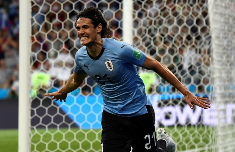 ކަވާނީގެ ދެ ލަނޑުން، ރޮނާލްޑޯގެ ޕޯޗުގަލް ކަޓައިފި