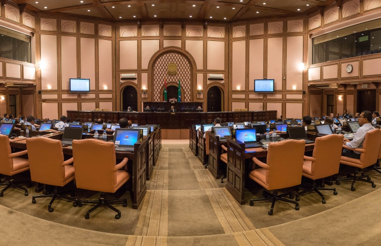 މަޖިލިހުގެ ޖަލްސާއެއް ނުބާއްވާތާ ދެ ހަފުތާ!