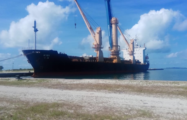 މާމިގިލީ ވިޔަފާރިބަނދަރަށް ފުރަތަމަ ބޯޓު ބަނދަރުކޮށްފި