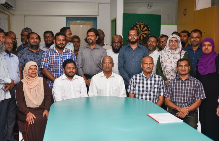 އީސީން އުޅެނީ ރައީސް ޔާމީން އަލުން އިންތިޚާބު ކުރަން