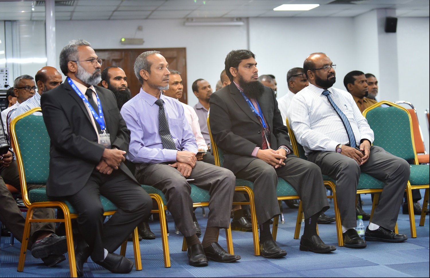 ކޮންފްރެންސް ފެށުމުގެ ރަސްމިއްޔާތުގައި ދީނީ އިލްމުވެރިން ބައިވެރިވެ ވަޑައިގެން-- ފޮޓޯ: ހުސައިން ވަހީދު/މިހާރު