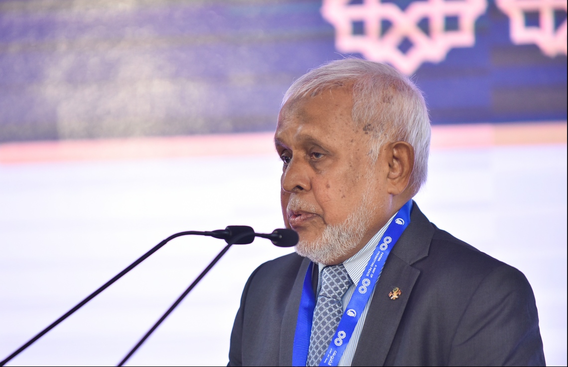 މާލެ: ޖުލައި 8، 2018- ރާއްޖޭގެ ފަތުވާ މަޖިލީހުގެ ފަރާތުން ކުރިއަށް ގެންދާ ފަތުވާ ފޯރަމް ފެށުމުގެ ރަސްމިއްޔާތުގައި، އެ މަޖިލީހުގެ ރައީސް ޝޭހް މުހައްމަދު ރަޝީދު އިބްރާހިމް ތަގުރީރު ކުރައްވަނީ.--- ފޮޓޯ: ހުސައިން ވަހީދު/މިހާރު