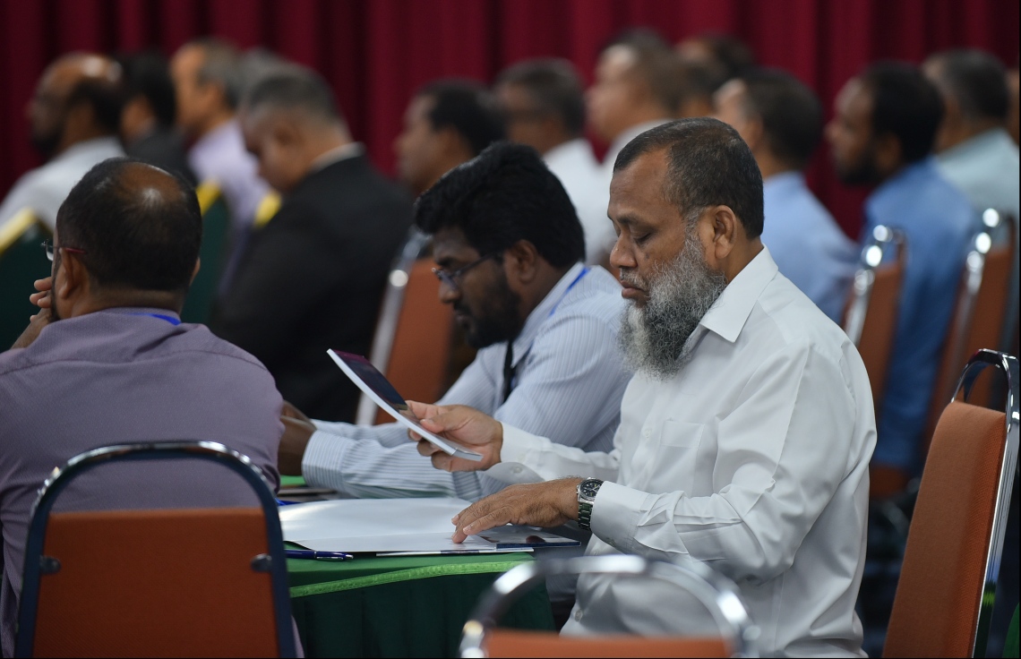 މާލެ: ޖުލައި 8، 2018- ރާއްޖޭގެ ފަތުވާ މަޖިލީހުގެ ފަރާތުން ބާއްވާ ފަތުވާ ފޯރަމް ފެށުމުގެ ރަސްމިއްޔާތުގައި، ބައެއް ދީނީ އިލްމުވެރިން ބައިވެރިވެވަޑައިގަންނަވަނީ.--- ފޮޓޯ: ހުސައިން ވަހީދު/މިހާރު