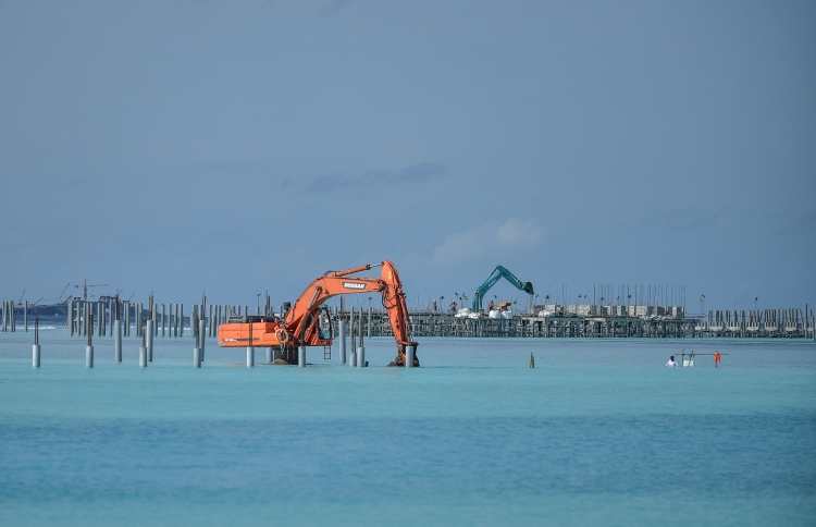 ބިޑްނުކޮށް ރަށްތައް ދޫނުކުރެވޭ އިސްލާހު ބޭރުކޮށްލައިފި