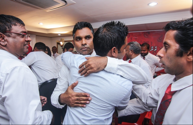 އިދކޮޅު ރަނިން މޭޓަކީ ފައިސަލް ނަސީމް