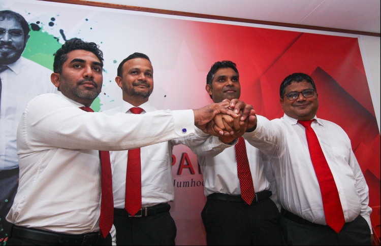 ފައިސަލް ޖުމްހޫރީ ޕާޓީއާ ދުރުގައި! ކީއްވެ؟