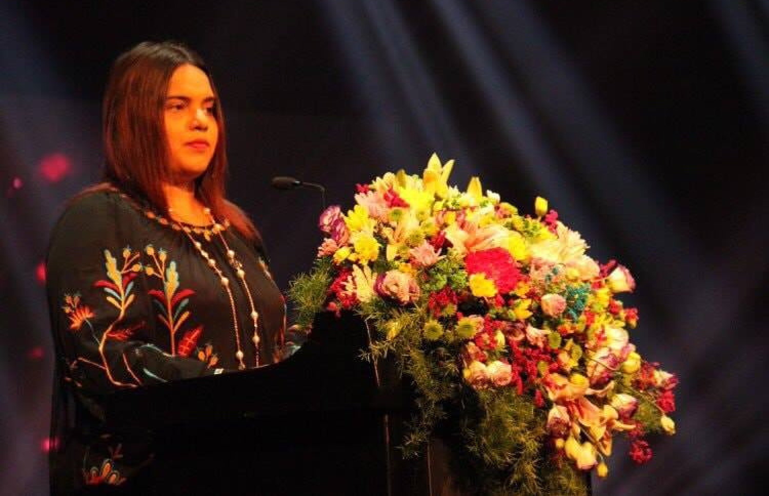 އޮފީސް ޓެލެޑްރާމާ މުބާރާތުގެ ނަތީޖާ ފާޅު ކުރުމުގެ ހަފުލާގައި ޔޫތު މިނިސްޓަރު.