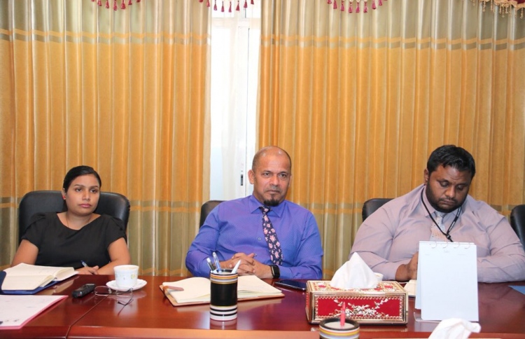 އިދިކޮޅު ވެރިން ޝަކުވާތަކާ އެކު އީސީއަށް!