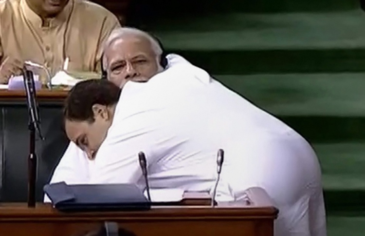 މޯދީ އަށް ރާހުލް ދިން ހަގު: އެތައް ބަޔަކަށް ހައިރާންކަން