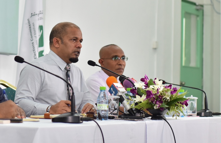 ވޯޓާސް ލިސްޓުގައި ފޮޓޯ ޖަހާ ގޮތަށް ލިޔެވުނީ އޮޅުމަކުން