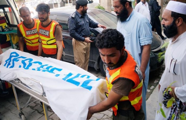 ޖާނުންފިދާވުމުގެ ހަމަލާއެއްގައި ކެންޑިޑޭޓަކު މަރާލައިފި