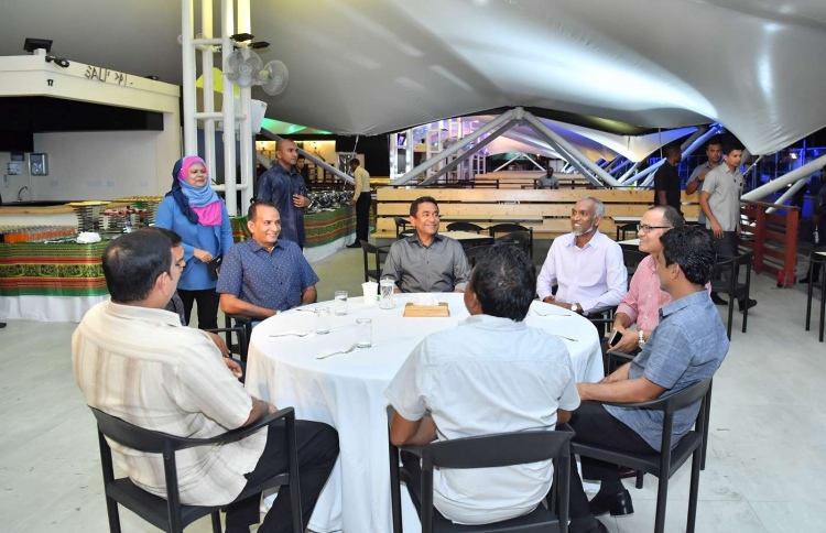 ރައީސް ޔާމީން، ފުޑް ކޯޓްތައް ހުޅުއްވައިދެއްވައިފި