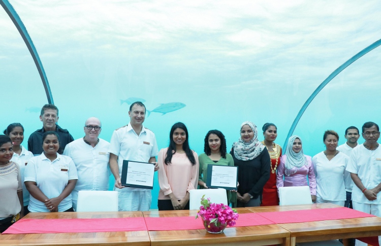 ކުޑަކުދިންގެ ހިޔާގެ ކުދިން ރަންގަލީގައި ތަމްރީންކުރަނީ