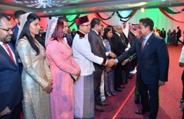 President Abdulla Yameen greets the dignitaries in attendance at the official reception of Independence Day. PHOTO/PRESIDENT'S OFFICE