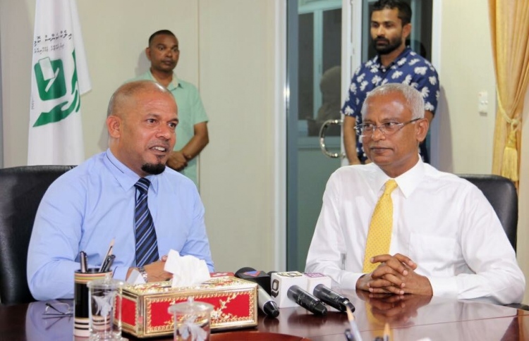 އިންތިޚާބުގައި ވާދަކުރަން ހަތް މީހަކު ފޯމު ނަގައިފި