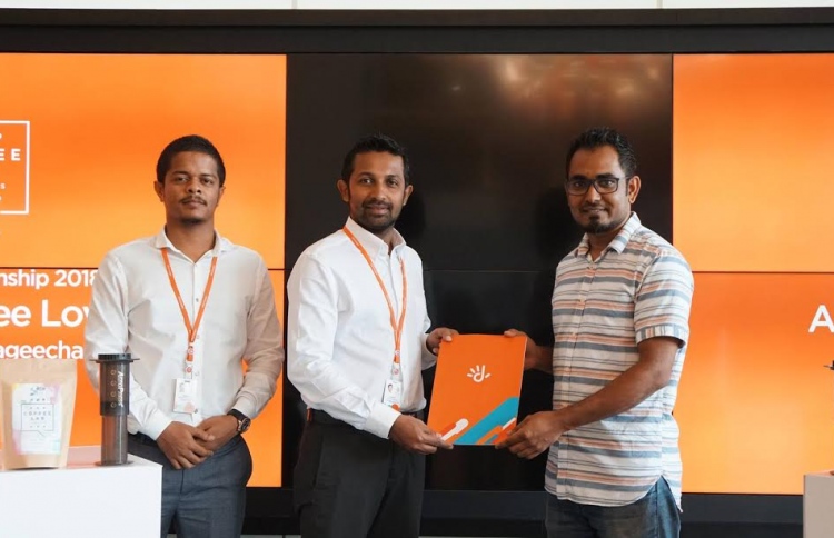 ދިރާގާއި ކޮފީ ލެބް ގުޅިގެން ބޮޑު ކޮފީ އިވެންޓެއް