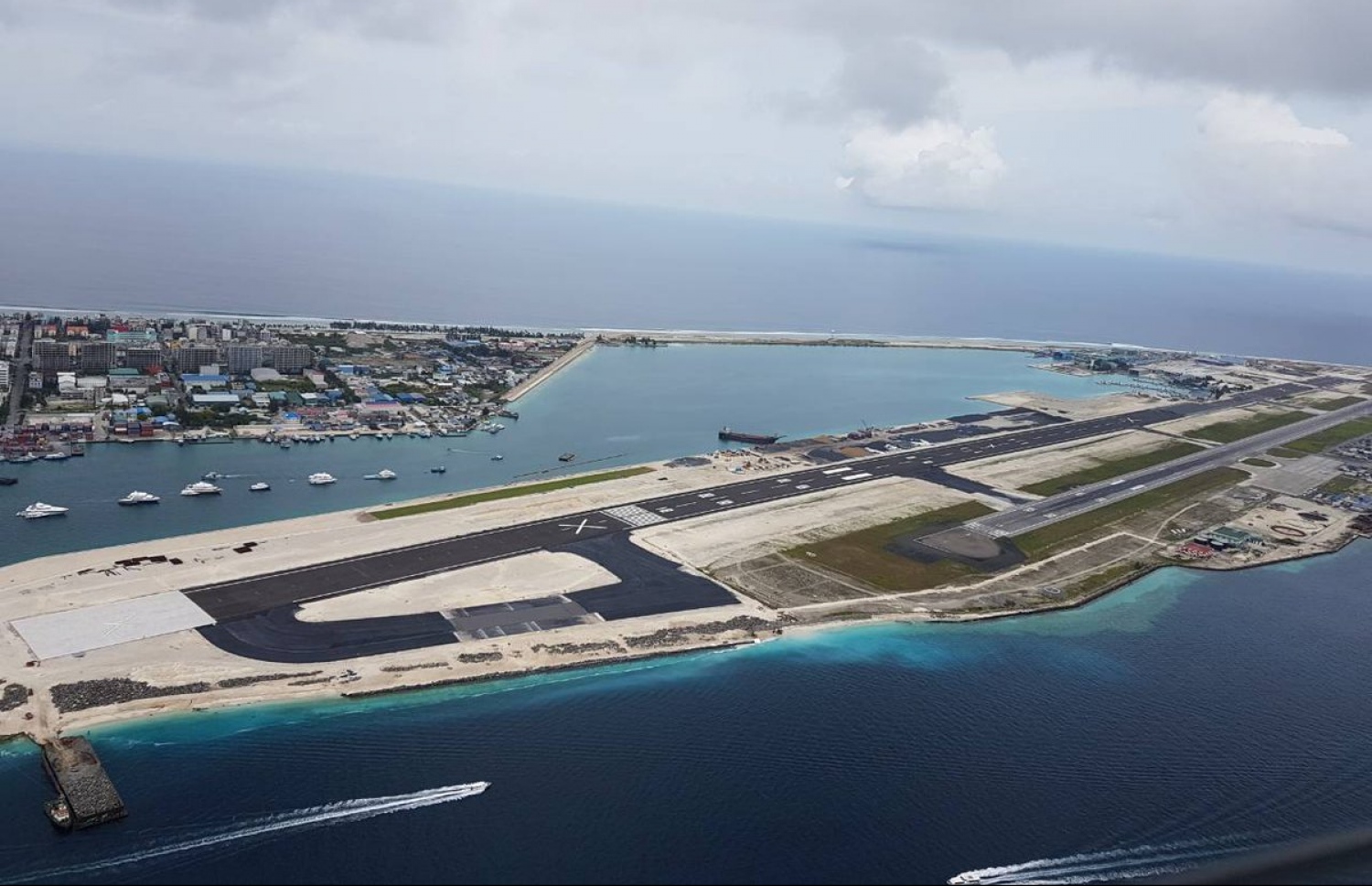 ވެލާނާ އިންޓަނޭޝަނަލް އެއާޕޯޓު.