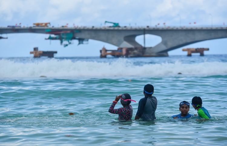 ކުޑަކުދިންނަށް ބޭރަށް ނުކުމެވޭނީ ޖޫން 10 ގެ ފަހުން