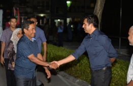 Minister Saeed (R) with President Yameen. PHOTO: PRESIDENTS OFFICE