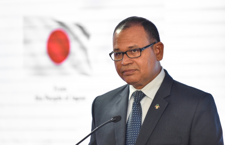 ދީނީ ހަރުކަށި ފިކުރުތަކާ ދެކޮޅަށް މަސައްކަތް ކުރަންޖެހޭ