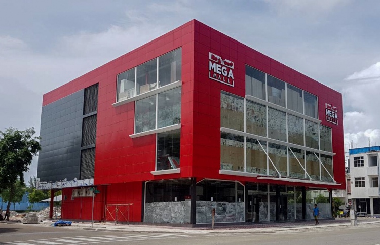 ރެޑްވޭވުން އެންމެ ބޮޑު ފިހާރަ ހުޅުމާލޭގައި ހުޅުވަނީ