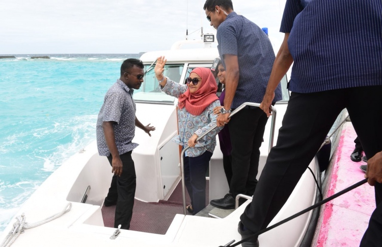 ފަސްޓް ލޭޑީ ފާތުން މާދަމާ މާލެ ވަޑައިގަންނަވަނީ