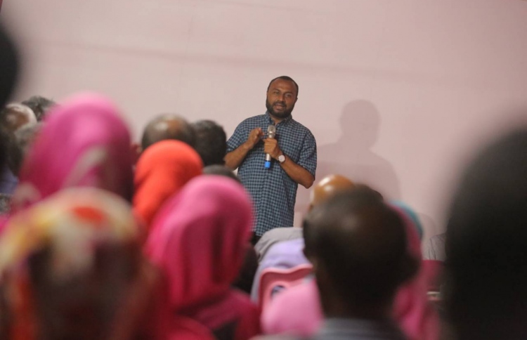 "އިދިކޮޅު ވެރިކަމެއްގައި އޮންނާނީ ޖާސޫސްކުރުމާއި ތަޅާފޮޅުން"