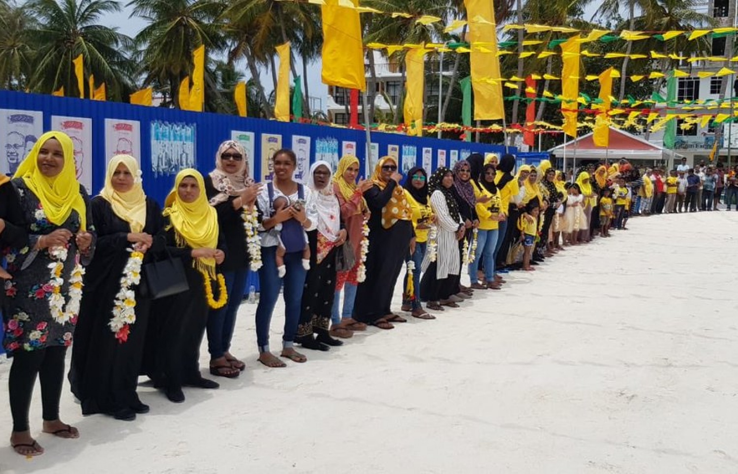 މާފުށިން މިއަދު އިބޫއަށް މަރުހަބާ ކިޔަނީ