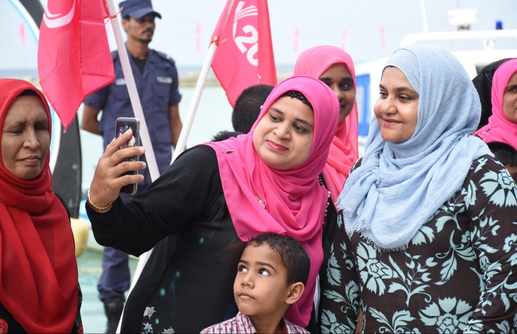 ރައީސް ޔާމީން ހޮވައިދިނުމަށް އެދި ފާތުންގެ ސިޓީފުޅެއް