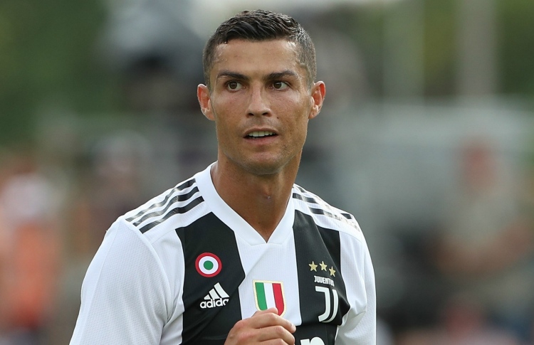 ރޮނާލްޑޯ ހުއްޓަސް ޔުވެންޓަސް ސަމާލުވާންޖެހޭ: އަލެގްރީ