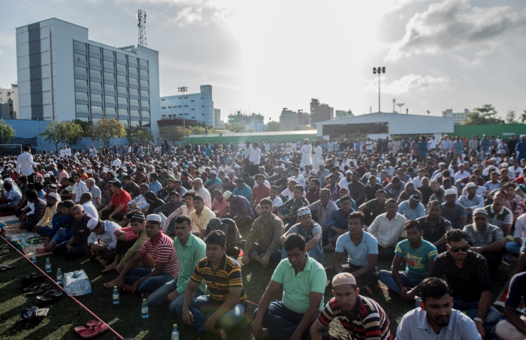 ބޮޑު ޖަމާއަތުގައި އީދު ނަމާދު ކުރުން 10 ރަށެއްގައި