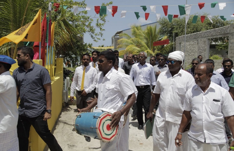 ކެމްޕެއިނަށް އިބޫ ގއ. އަދި ގދ. އަތޮޅަށް