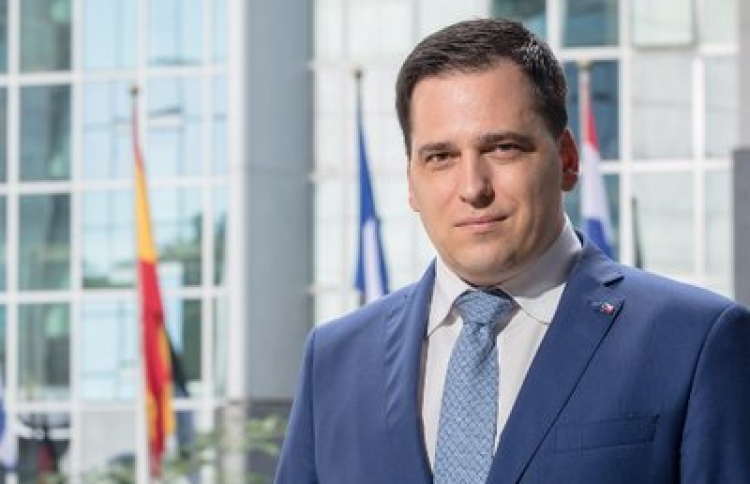 ފިޔަވަޅު އަޅާ ލިސްޓުގެ ވާހަކަ ނޫހުން އުނިކޮށްފި